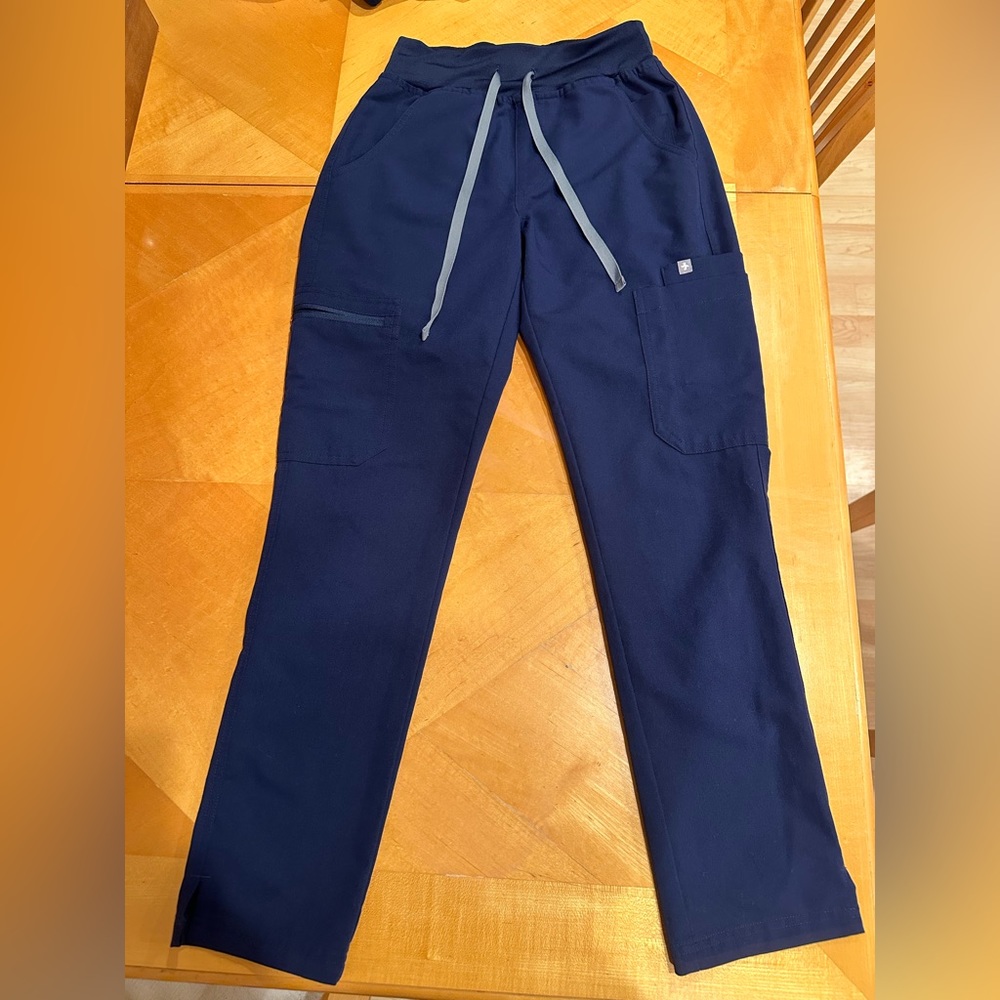 FIGS XXS PETITE NAVY YOLA